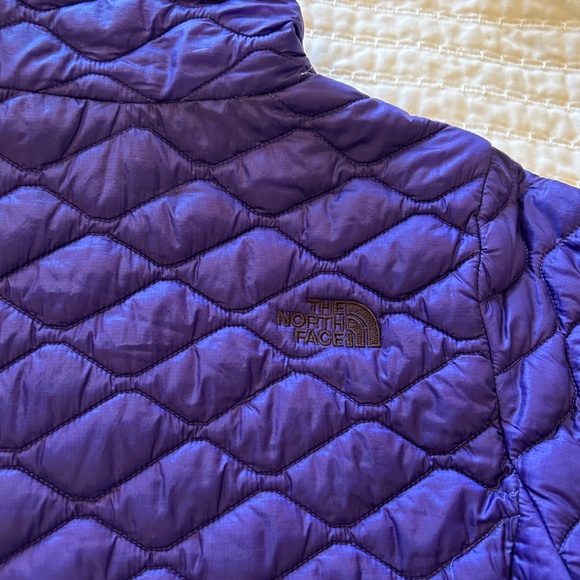 North Face - Picture 5 of 10